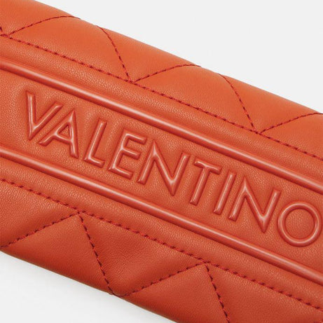 00268_139_3|23033c89be1df0b50c1928e318c29daf