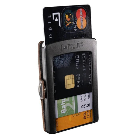 00881_232_3|5ca6978d4816fe452e90f127326a4aff