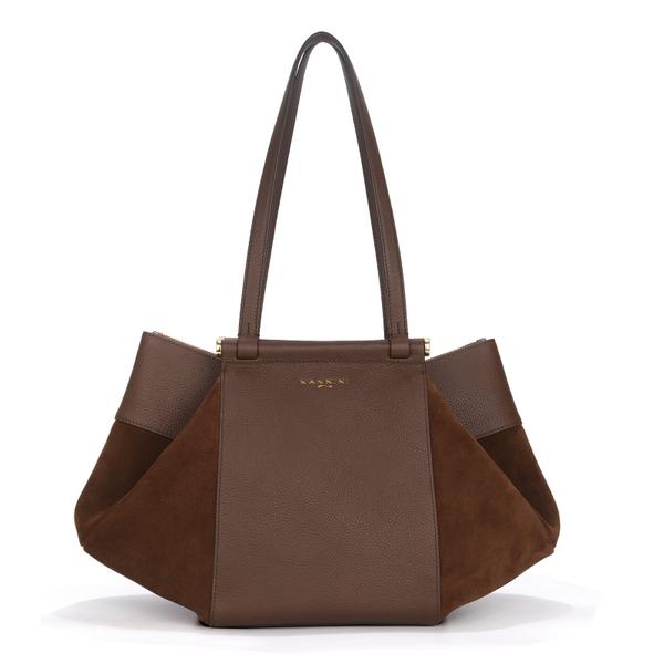 00968_99|f4b98b6beee9913033a19fd21b13780d