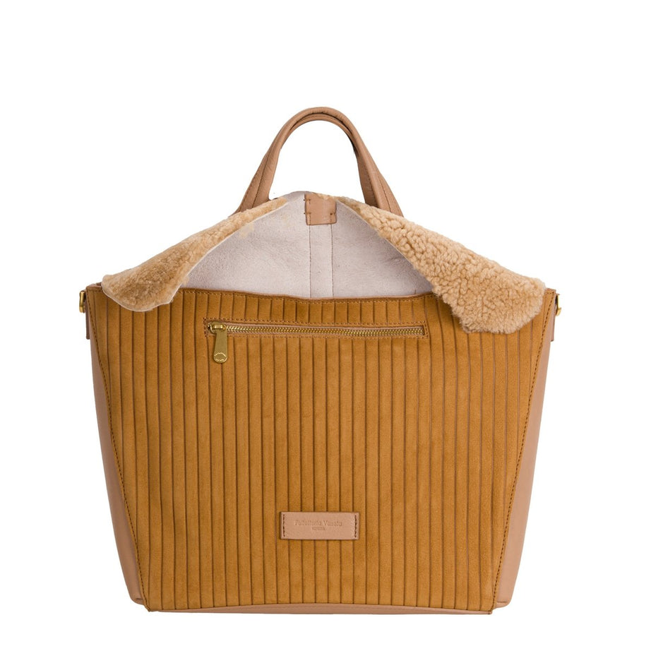 01041_211_4|596f7f86845f26e65f867d370f58d2c6